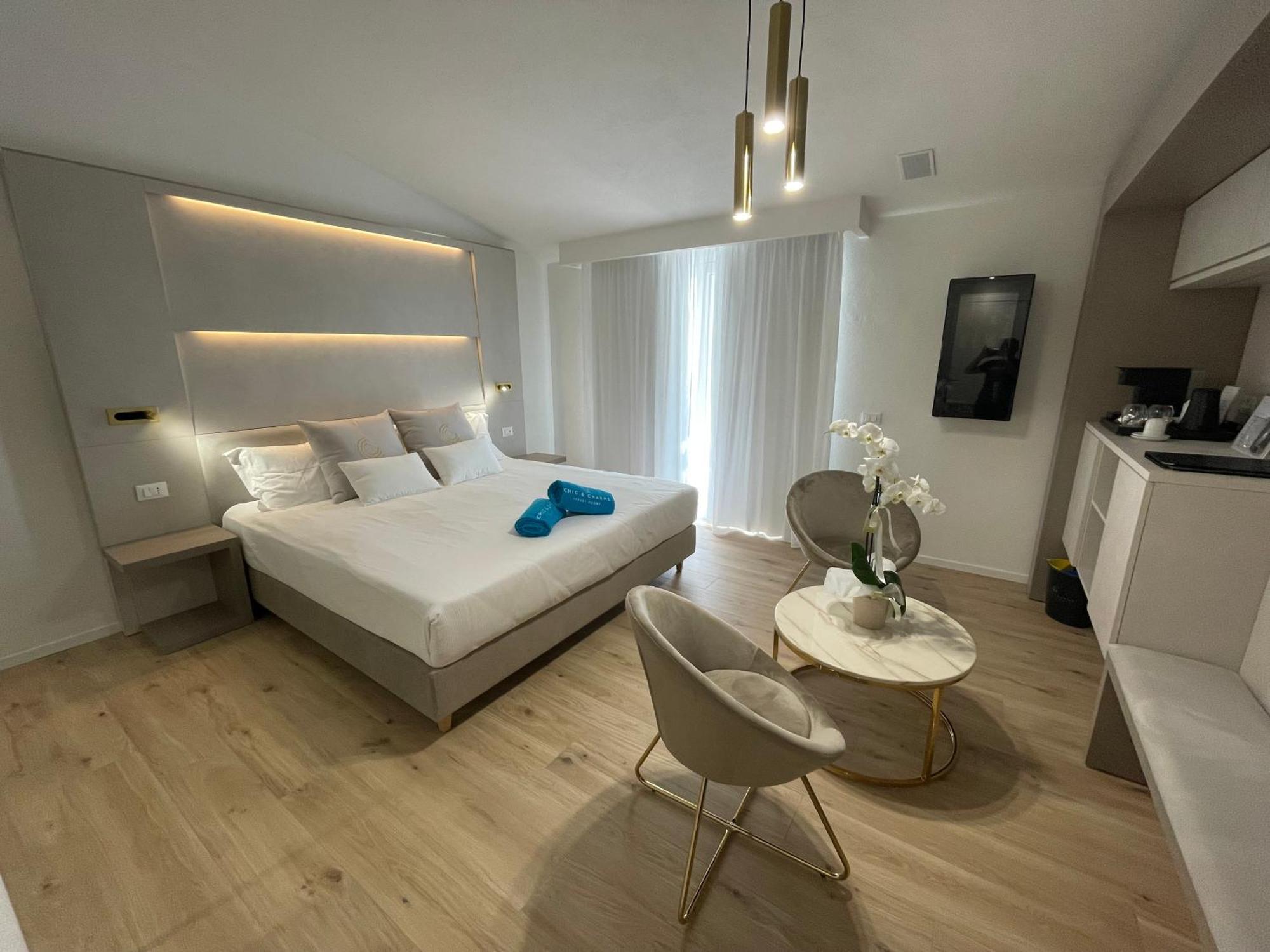 Chic & Charme Luxury Rooms Olbia Exterior photo